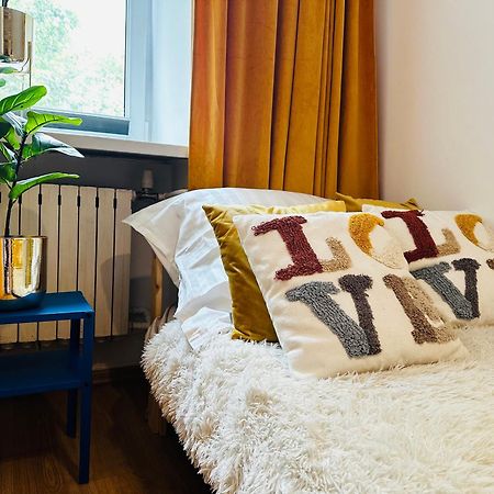 Luxury 4-Bedroom Apartment In Centre - Self-Check In & Fast Wifi Warschau Buitenkant foto