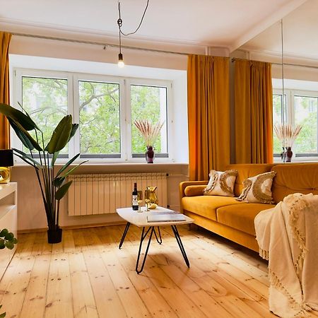 Luxury 4-Bedroom Apartment In Centre - Self-Check In & Fast Wifi Warschau Buitenkant foto
