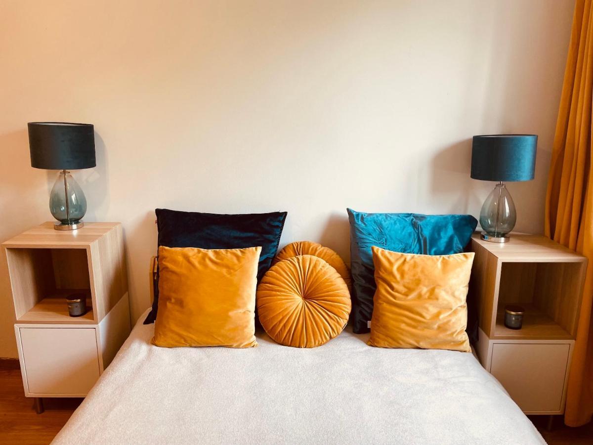 Luxury 4-Bedroom Apartment In Centre - Self-Check In & Fast Wifi Warschau Buitenkant foto
