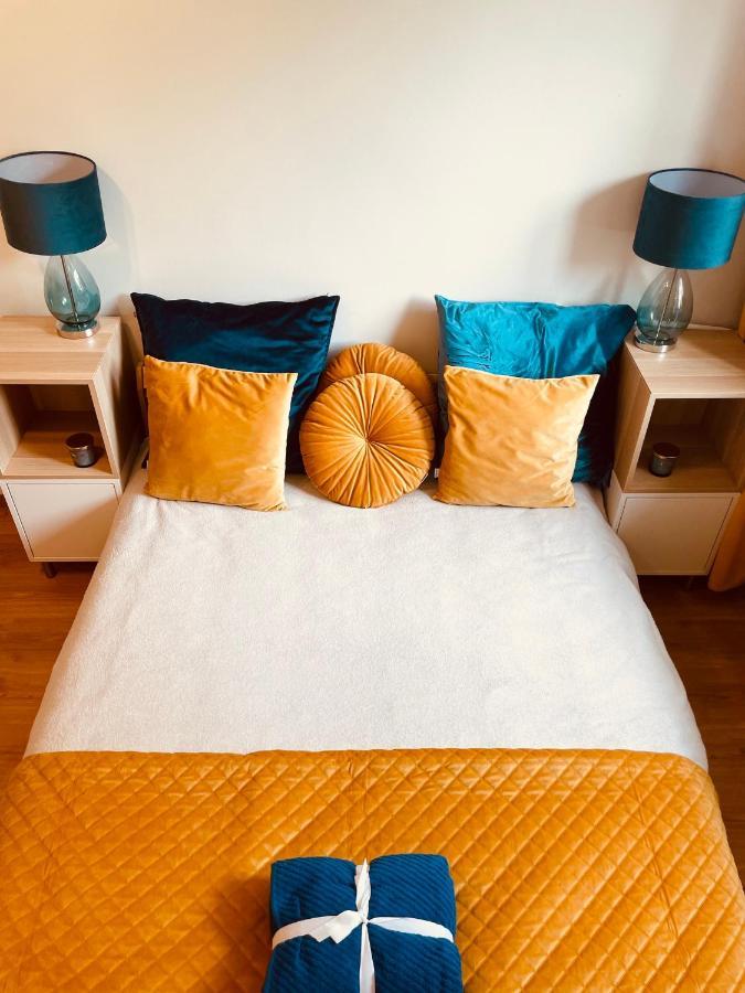 Luxury 4-Bedroom Apartment In Centre - Self-Check In & Fast Wifi Warschau Buitenkant foto