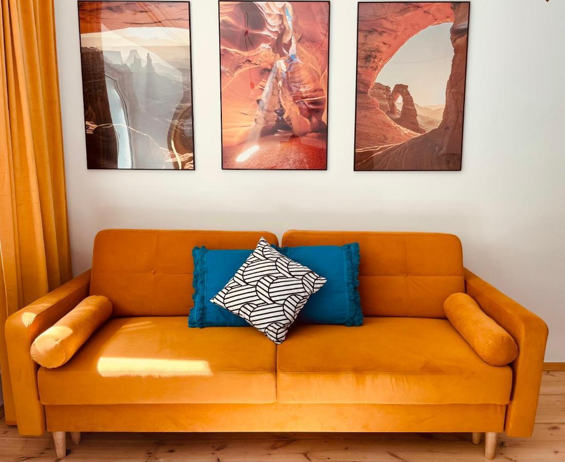 Luxury 4-Bedroom Apartment In Centre - Self-Check In & Fast Wifi Warschau Buitenkant foto
