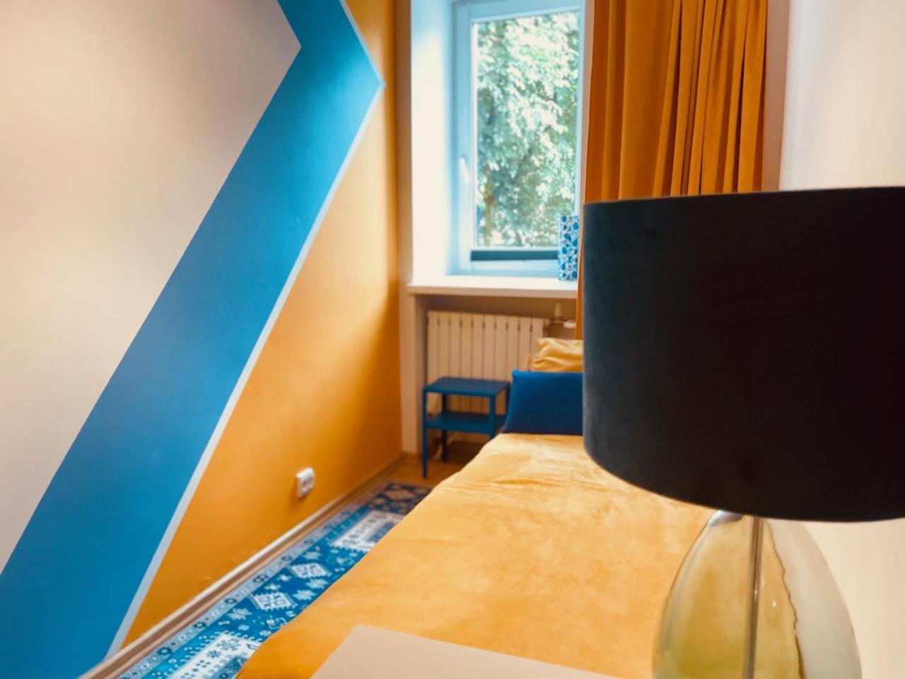 Luxury 4-Bedroom Apartment In Centre - Self-Check In & Fast Wifi Warschau Buitenkant foto