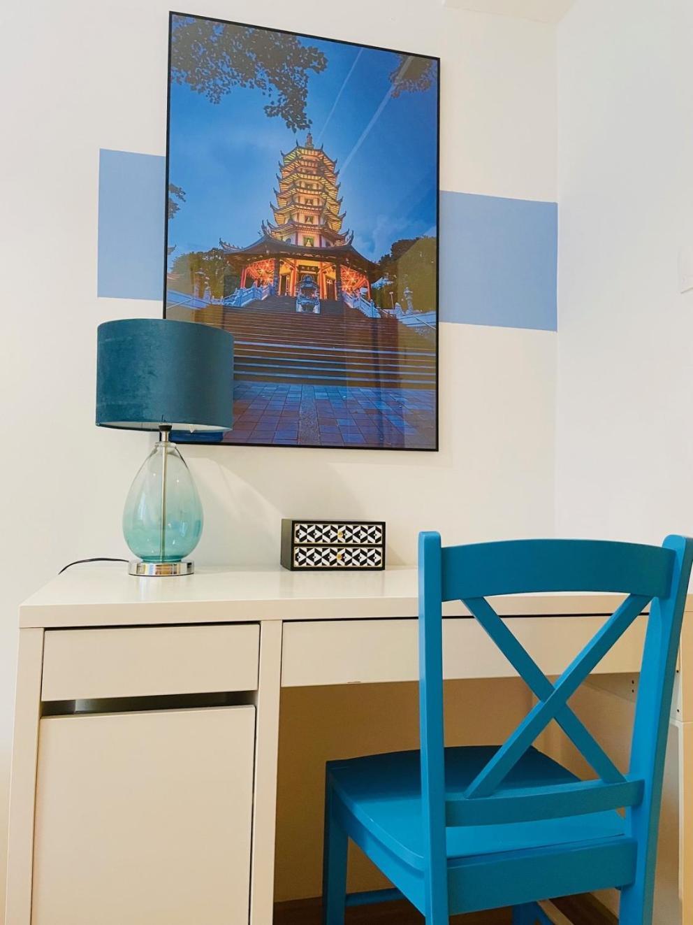 Luxury 4-Bedroom Apartment In Centre - Self-Check In & Fast Wifi Warschau Buitenkant foto