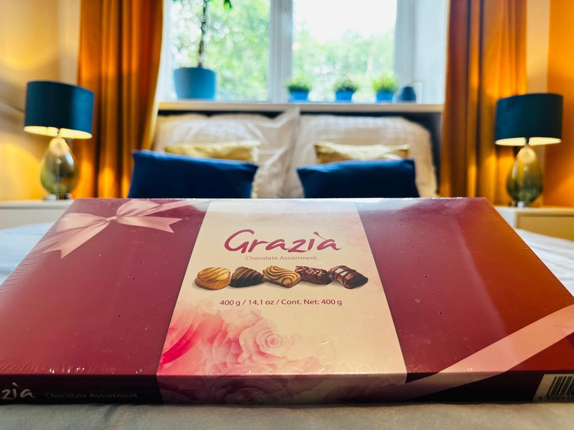 Luxury 4-Bedroom Apartment In Centre - Self-Check In & Fast Wifi Warschau Buitenkant foto