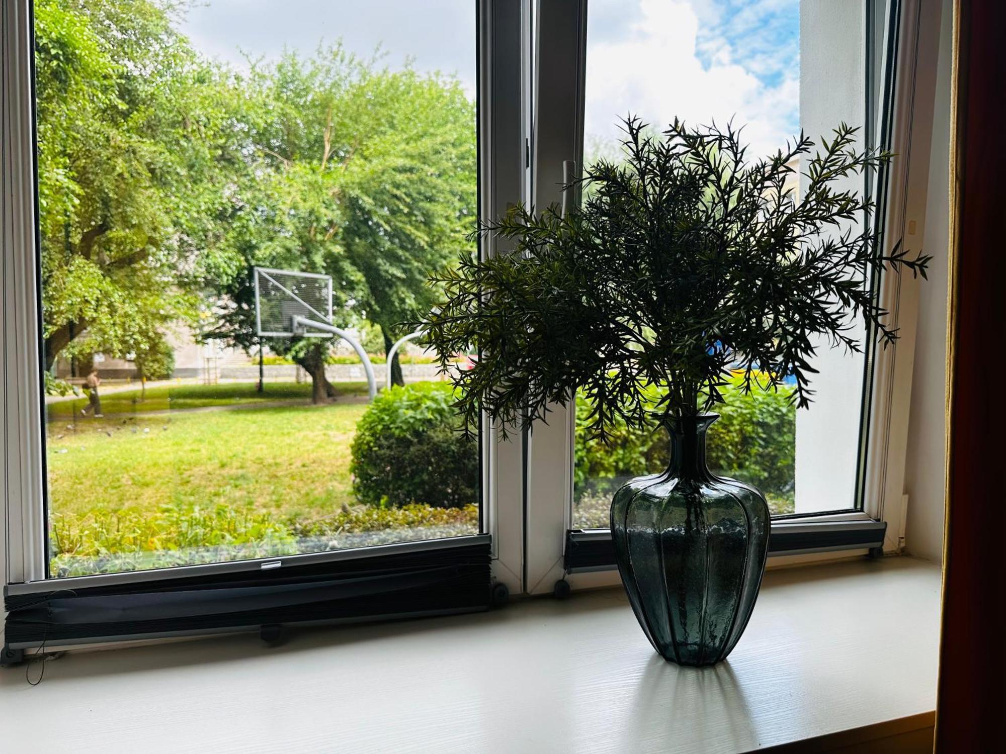 Luxury 4-Bedroom Apartment In Centre - Self-Check In & Fast Wifi Warschau Buitenkant foto